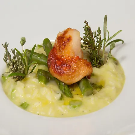 Отель & Congressi