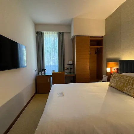 Voco & Congressi By Ihg 4* Parma