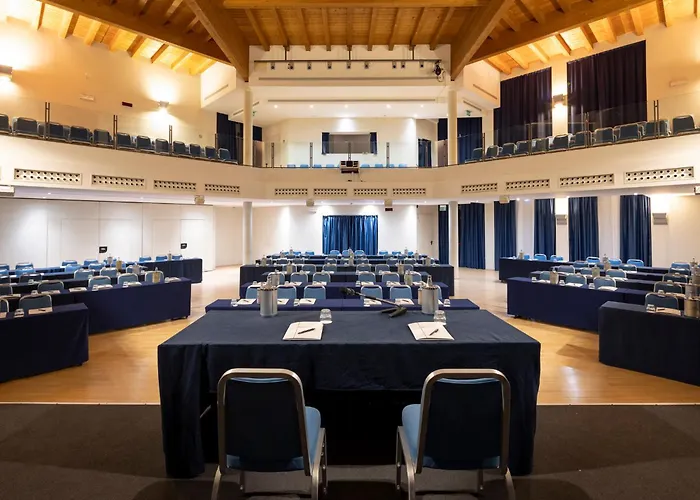 Voco & Congressi By Ihg Hotel 4*