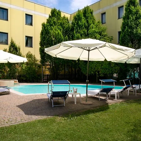 Hotell & Congressi 4*