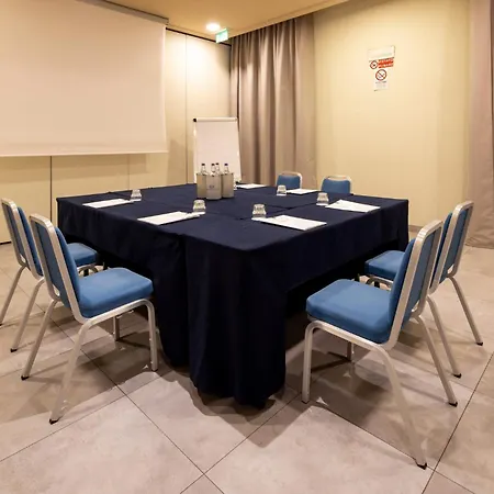 Voco & Congressi By Ihg Hotel Parma